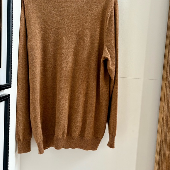 J. McLaughlin Men's Tan Crewneck Sweater - Picture 2 of 3